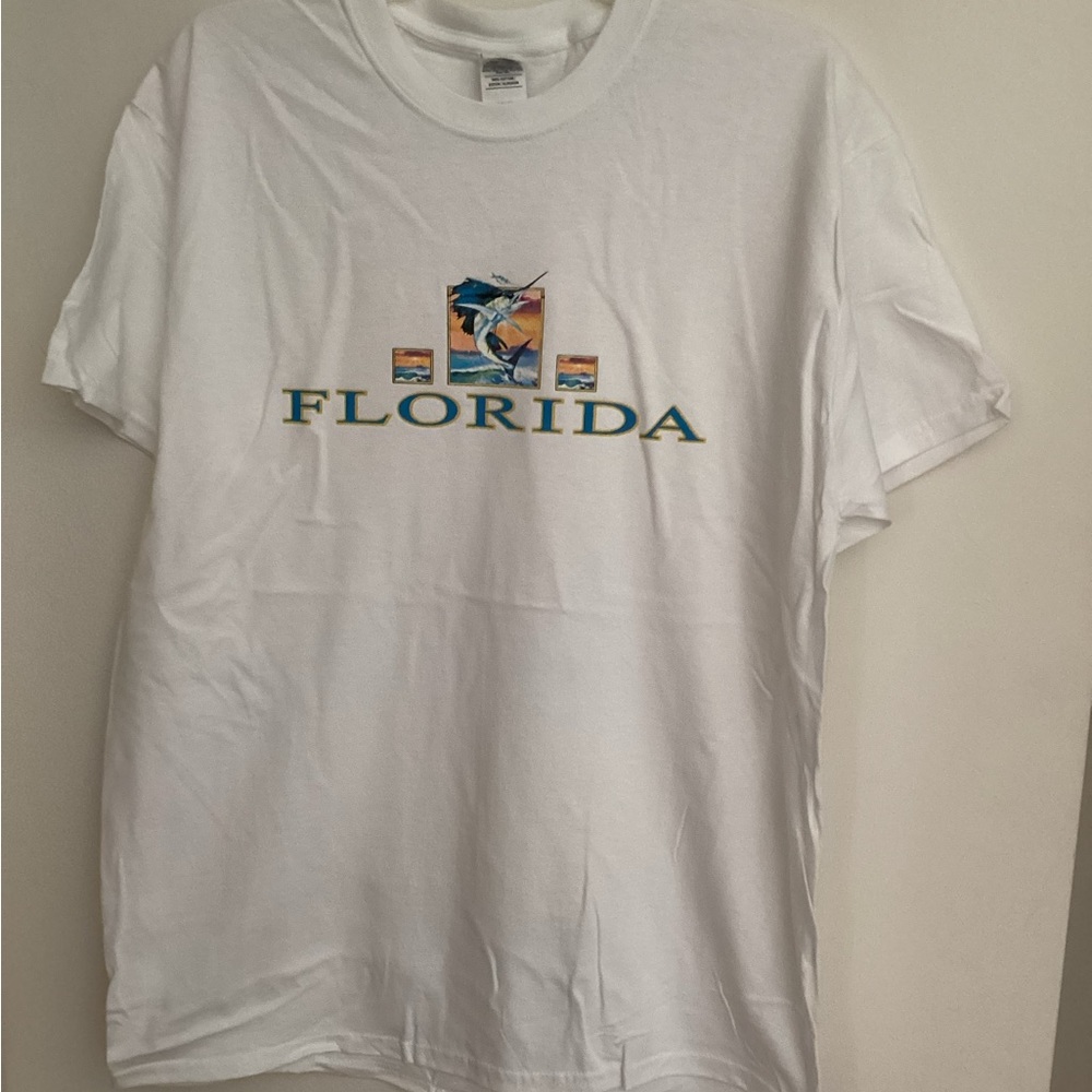 225. Gildan White Florida Graphic Tee, NWOT